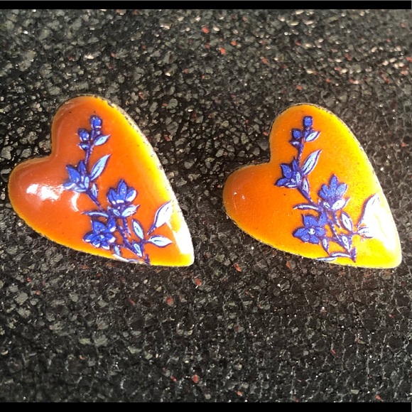 Vintage Enamel Ornate Earrings - Picture 5 of 6